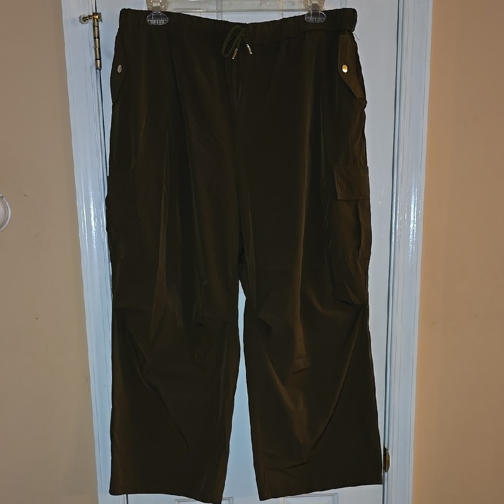 Women's Olive Cargo Pants